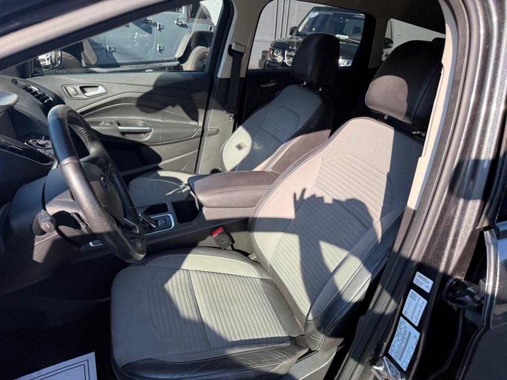2017 Ford Escape Image 45