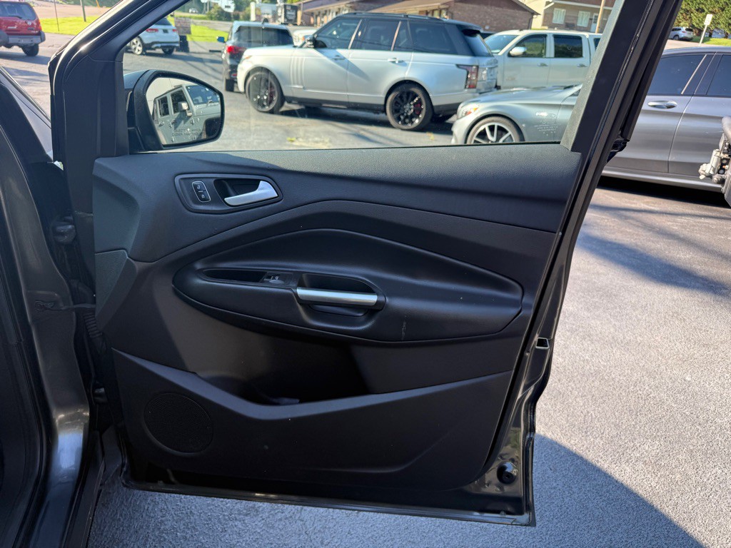 2017 Ford Escape Image 55