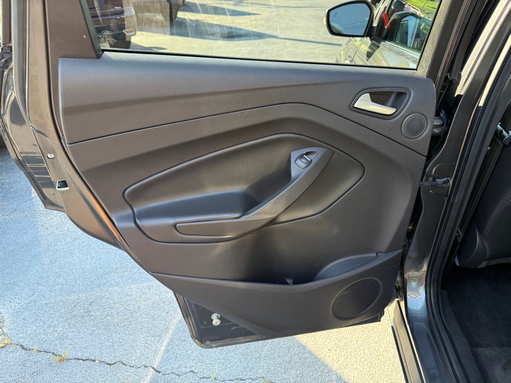 2017 Ford Escape Image 63