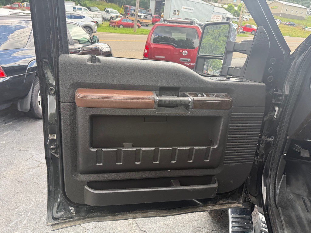 2015 Ford F-250 Image 41
