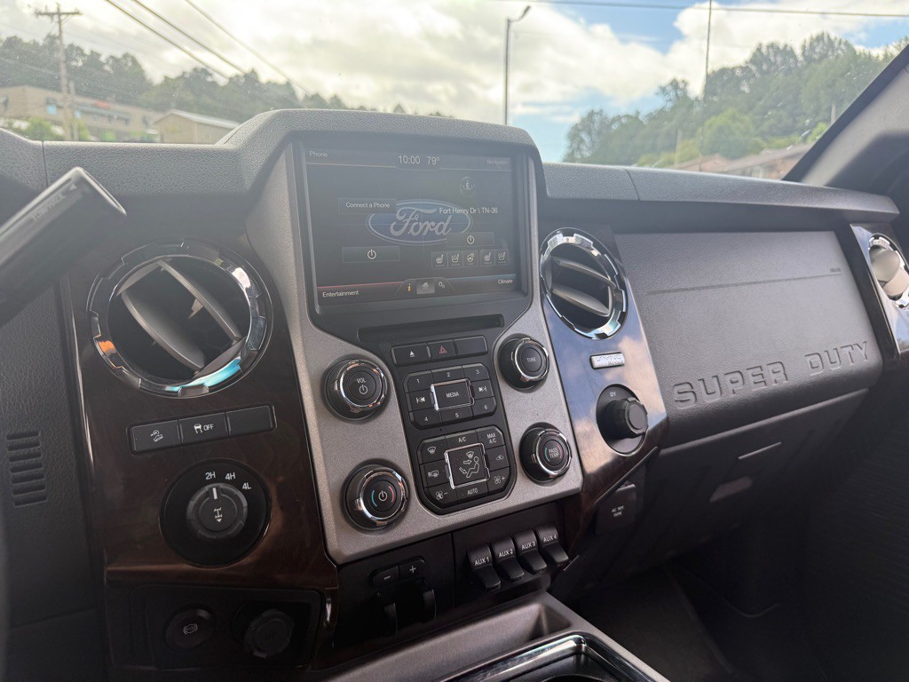 2015 Ford F-250 Image 54