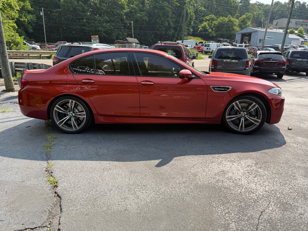 2013 BMW M5 Image 9