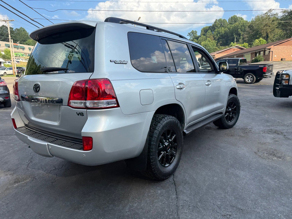 2009 Toyota Land Cruiser Image 4