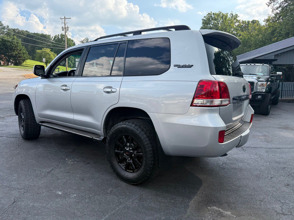 2009 Toyota Land Cruiser Image 5