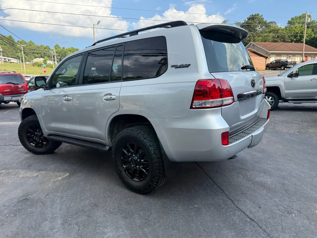 2009 Toyota Land Cruiser Image 11
