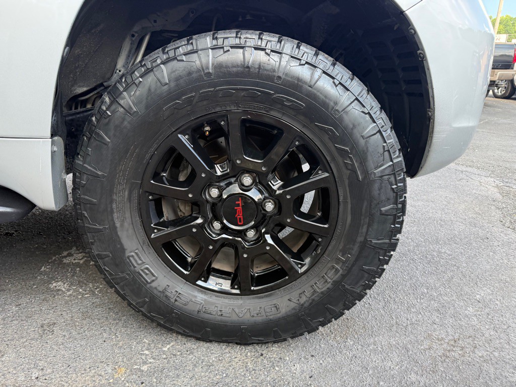 2009 Toyota Land Cruiser Image 29