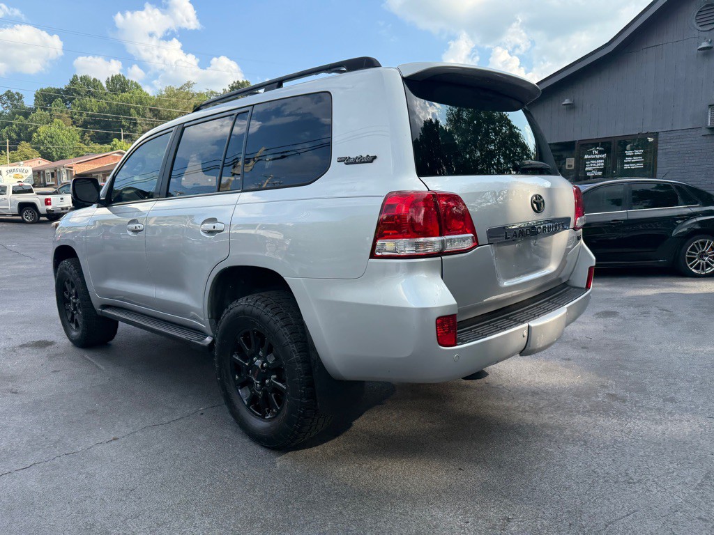 2009 Toyota Land Cruiser Image 38