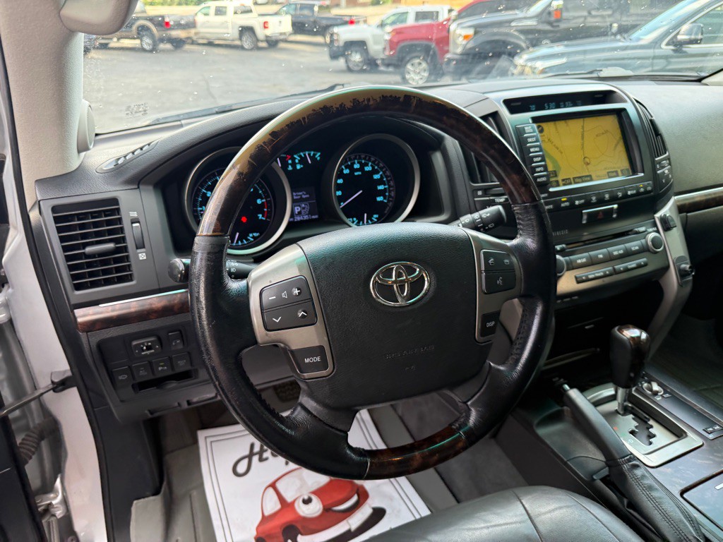 2009 Toyota Land Cruiser Image 48