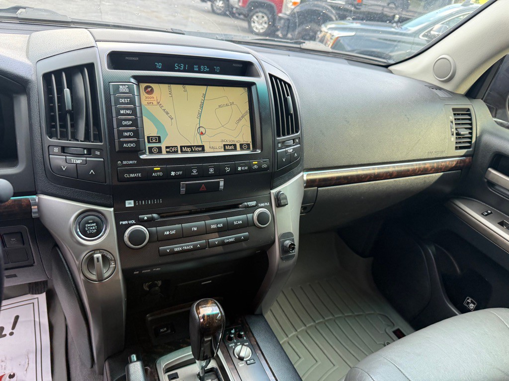 2009 Toyota Land Cruiser Image 52