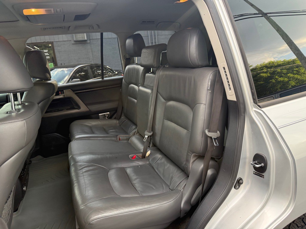 2009 Toyota Land Cruiser Image 64