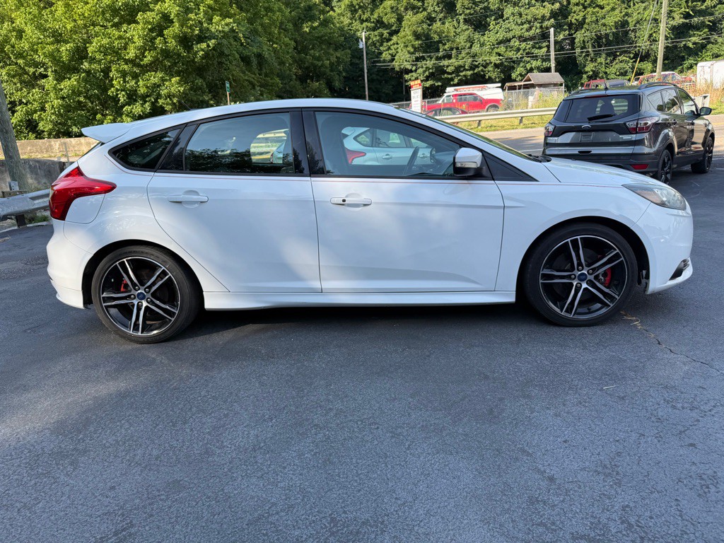 2014 Ford Focus Image 13