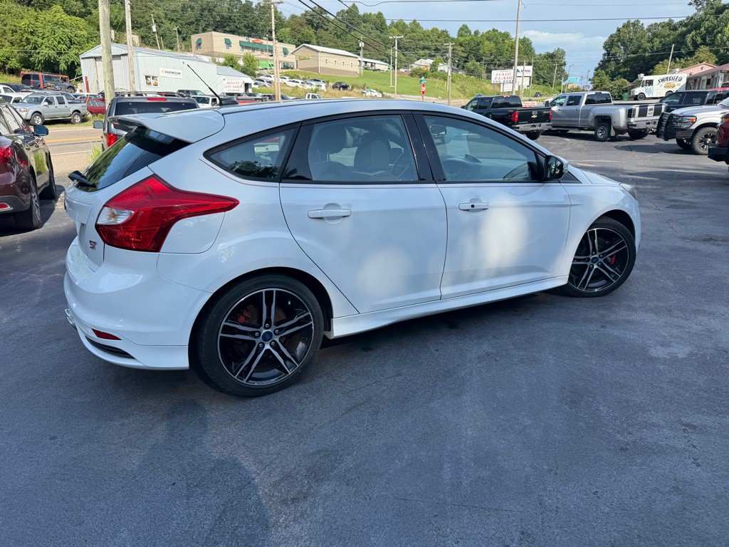 2014 Ford Focus Image 36