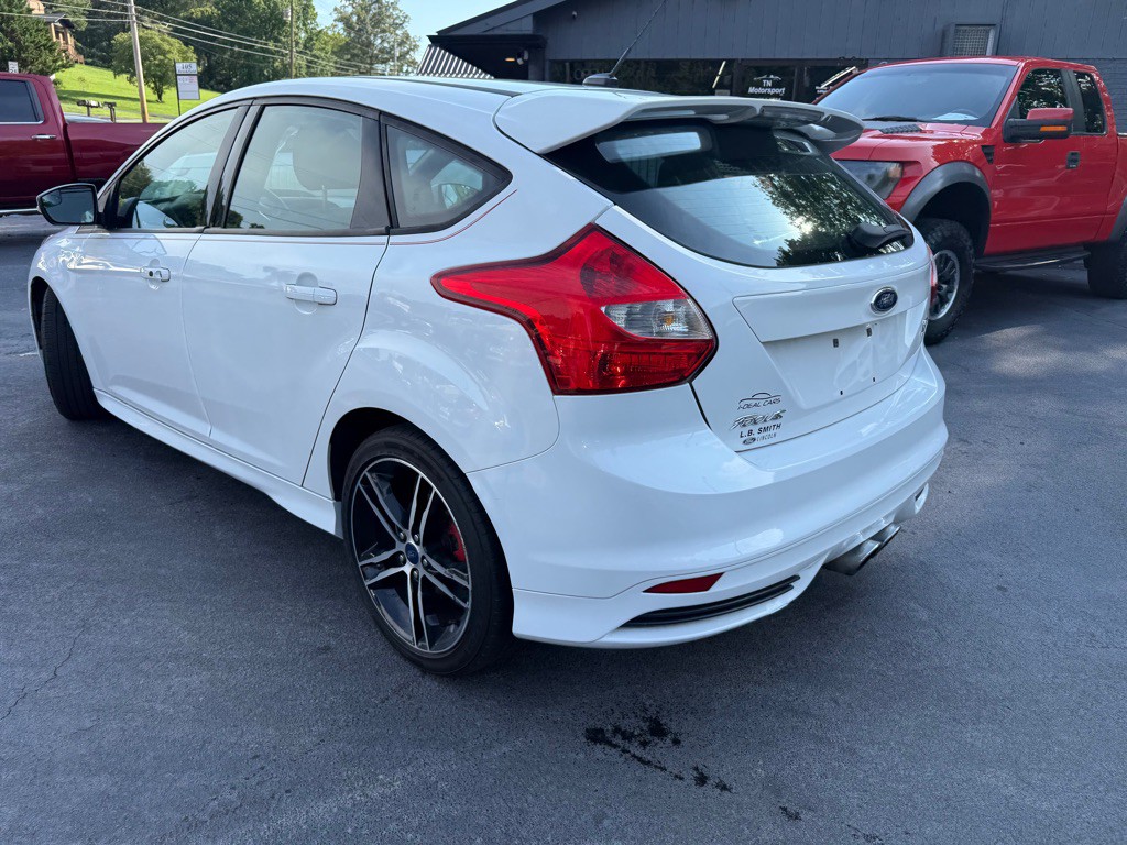 2014 Ford Focus Image 40