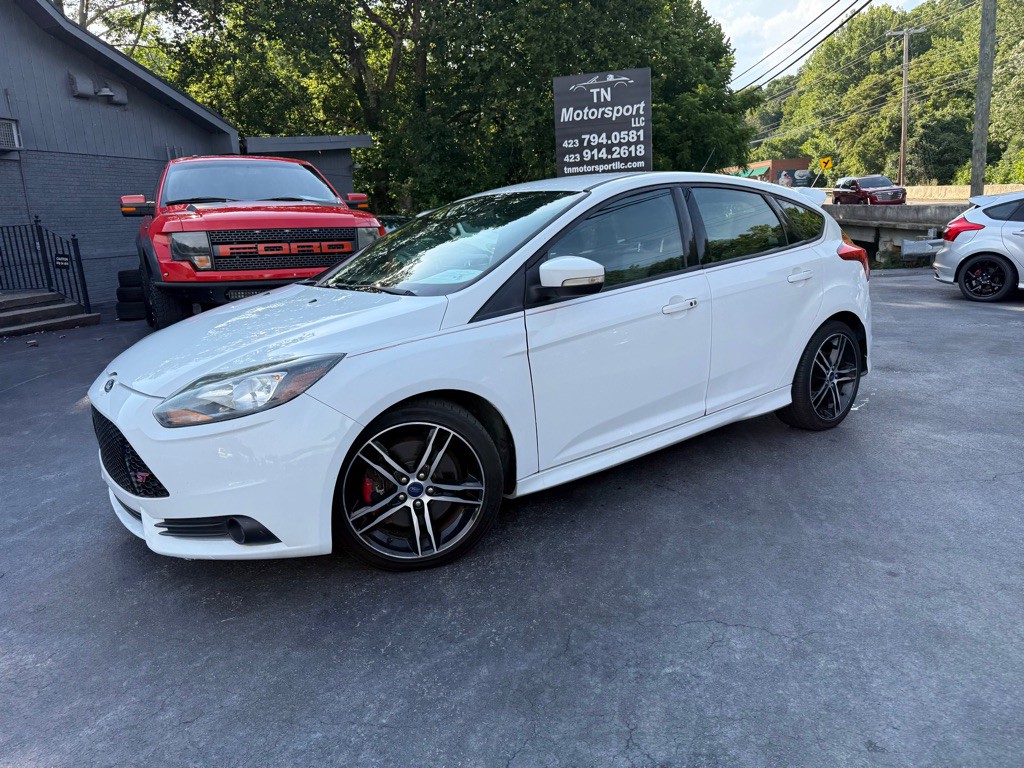 2014 Ford Focus Image 44