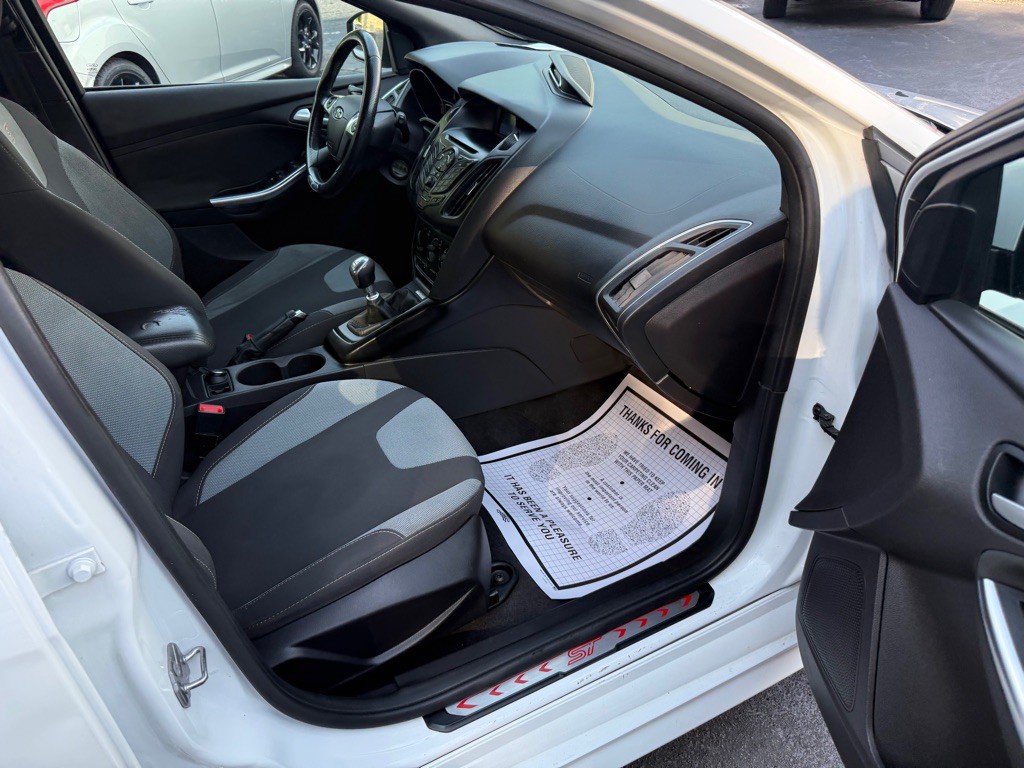 2014 Ford Focus Image 59