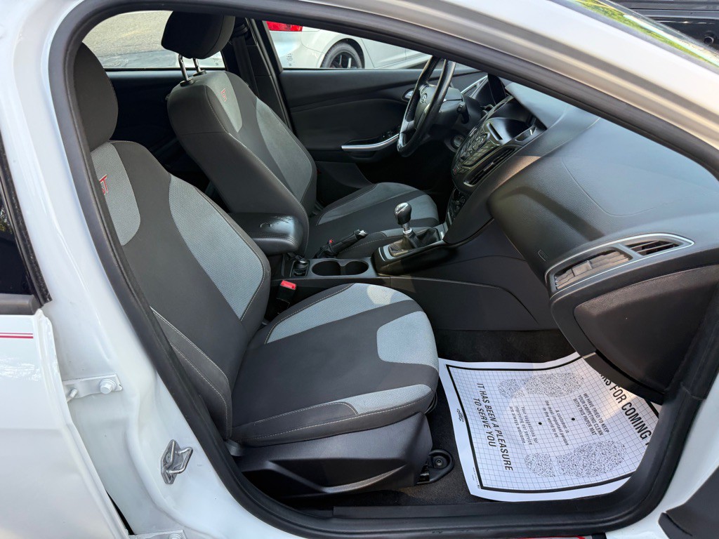 2014 Ford Focus Image 61