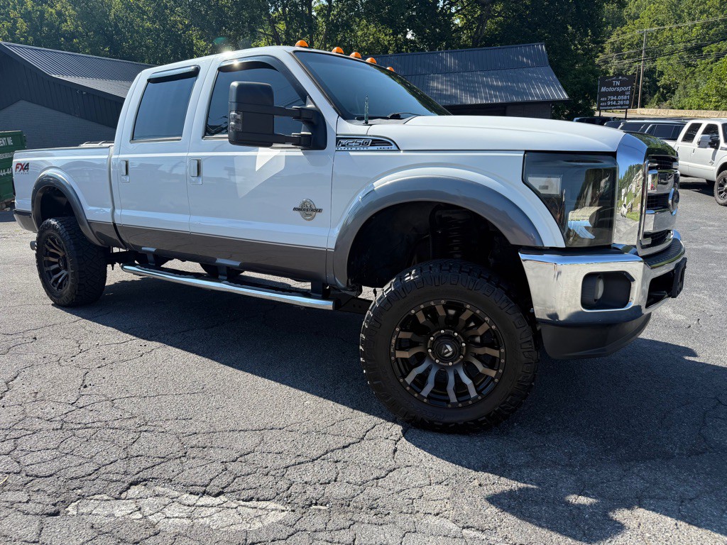 2012 Ford F-250 Image 2