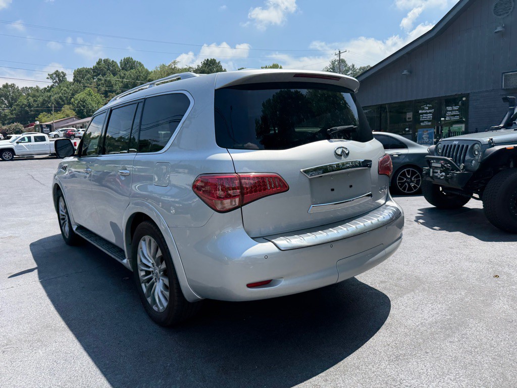 2016 INFINITI QX80 Image 12