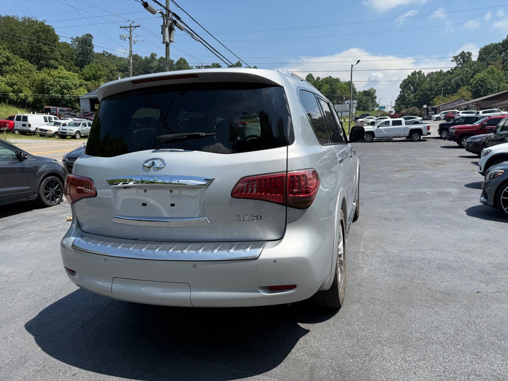 2016 INFINITI QX80 Image 13