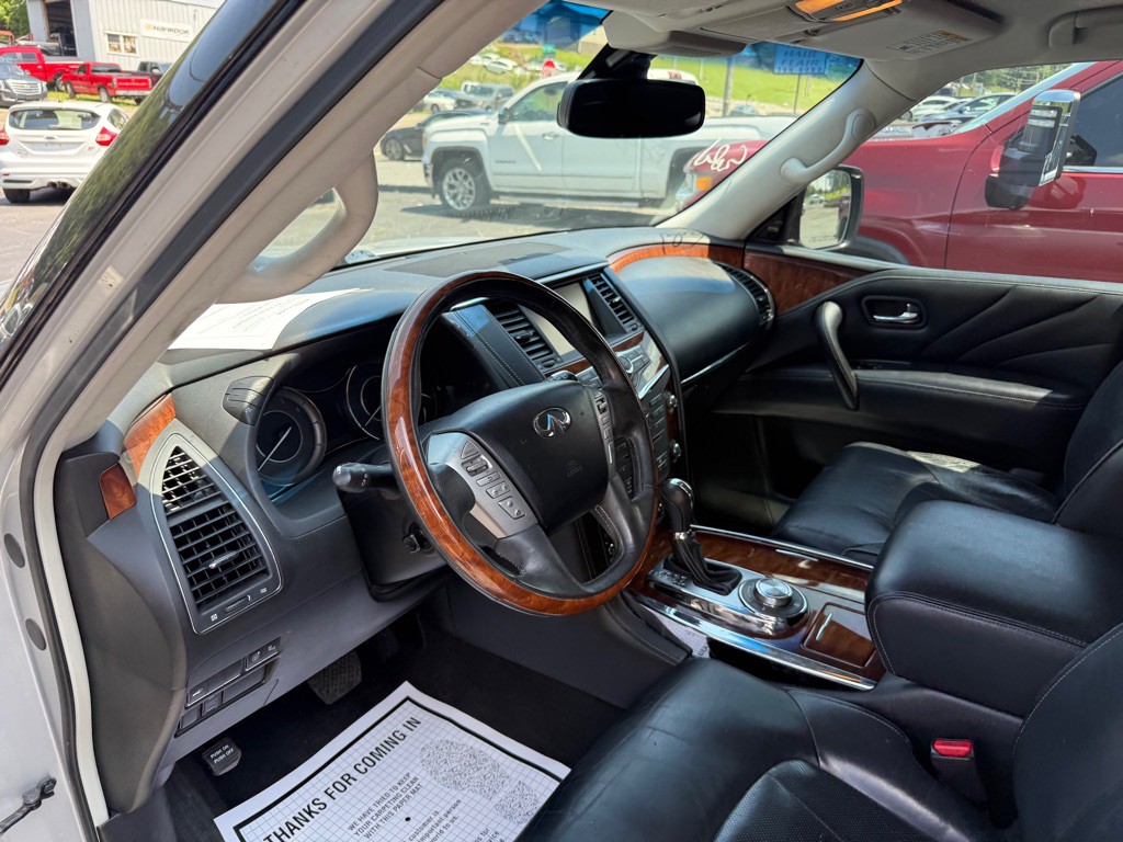 2016 INFINITI QX80 Image 34