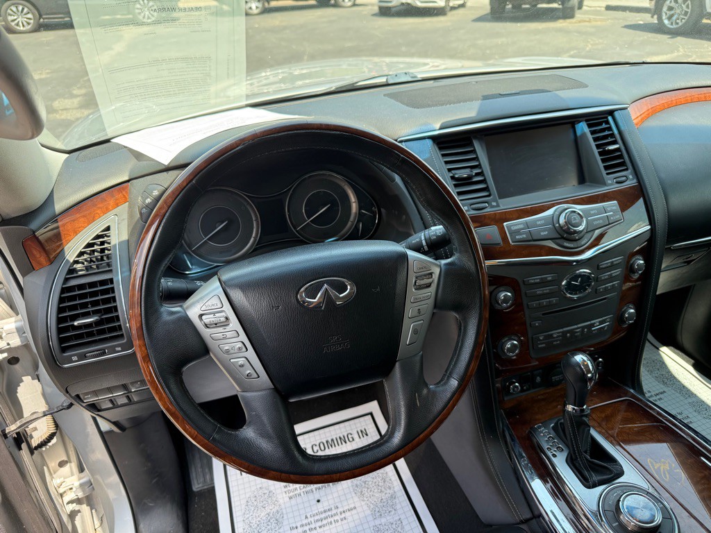 2016 INFINITI QX80 Image 36