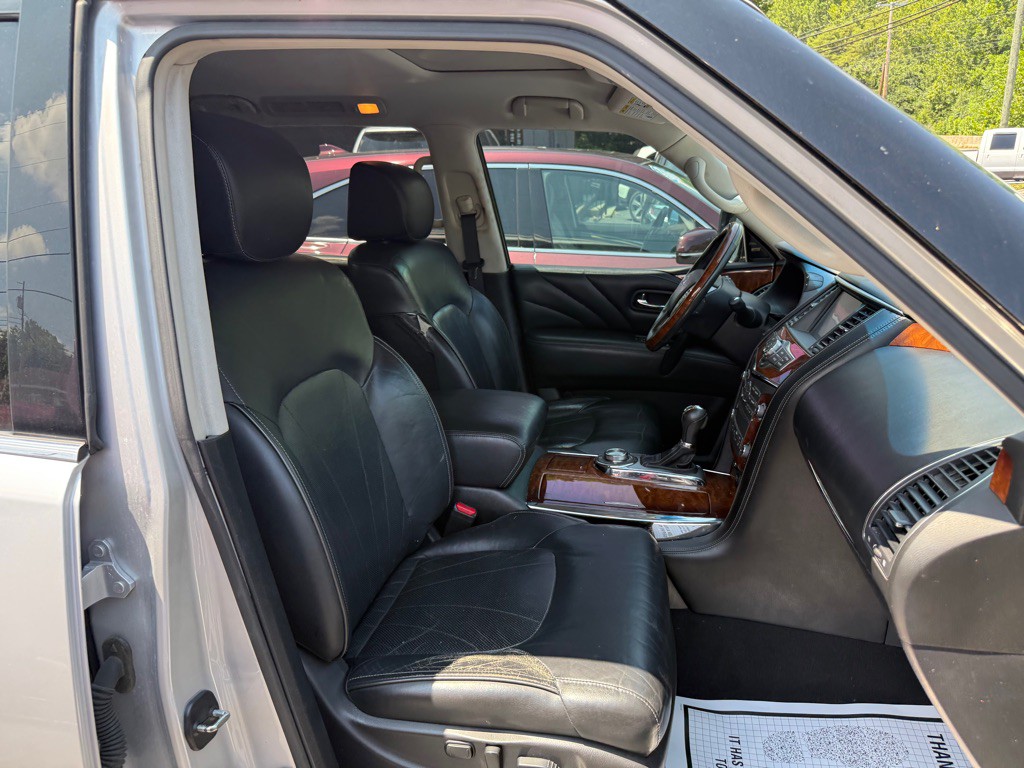 2016 INFINITI QX80 Image 45