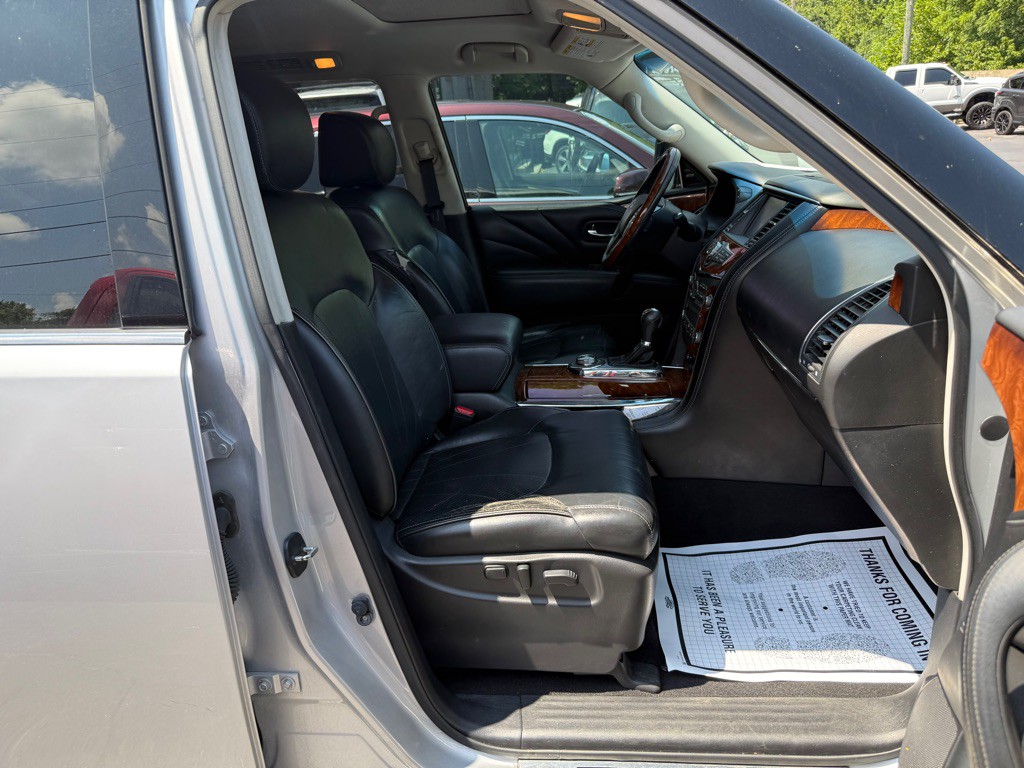 2016 INFINITI QX80 Image 46