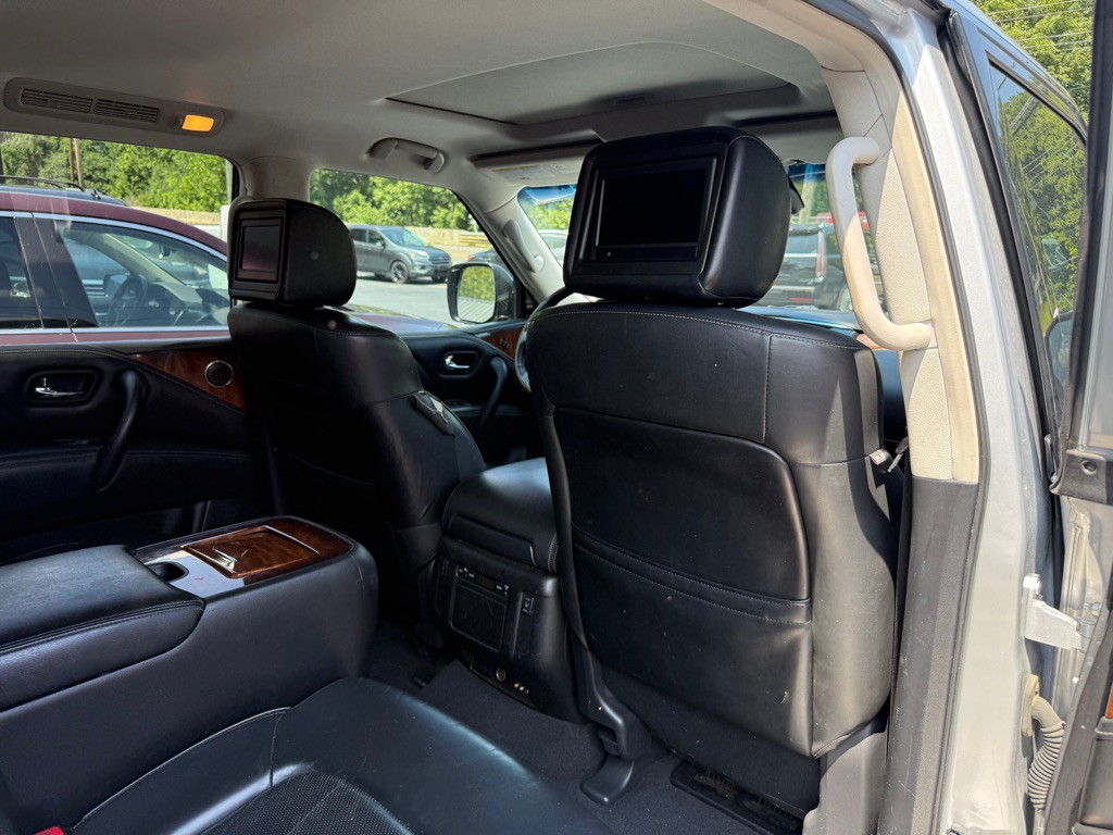 2016 INFINITI QX80 Image 50