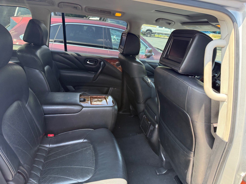 2016 INFINITI QX80 Image 52