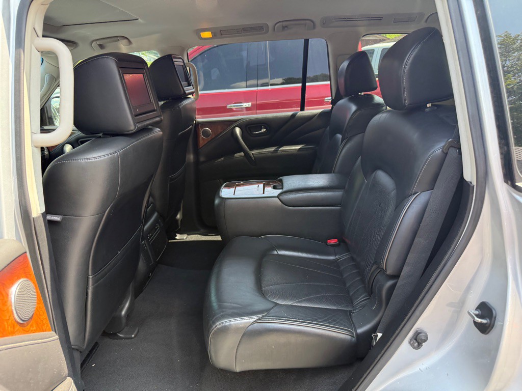 2016 INFINITI QX80 Image 54