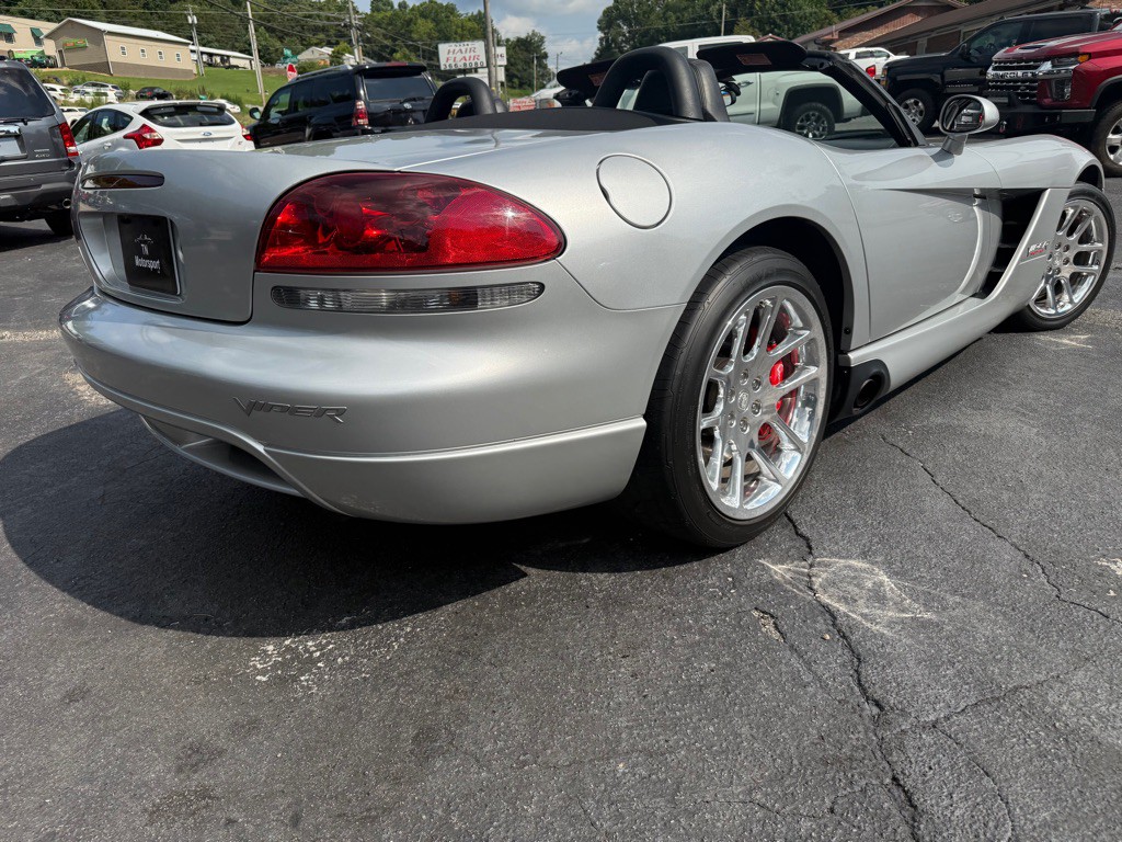 2005 Dodge Viper Image 114