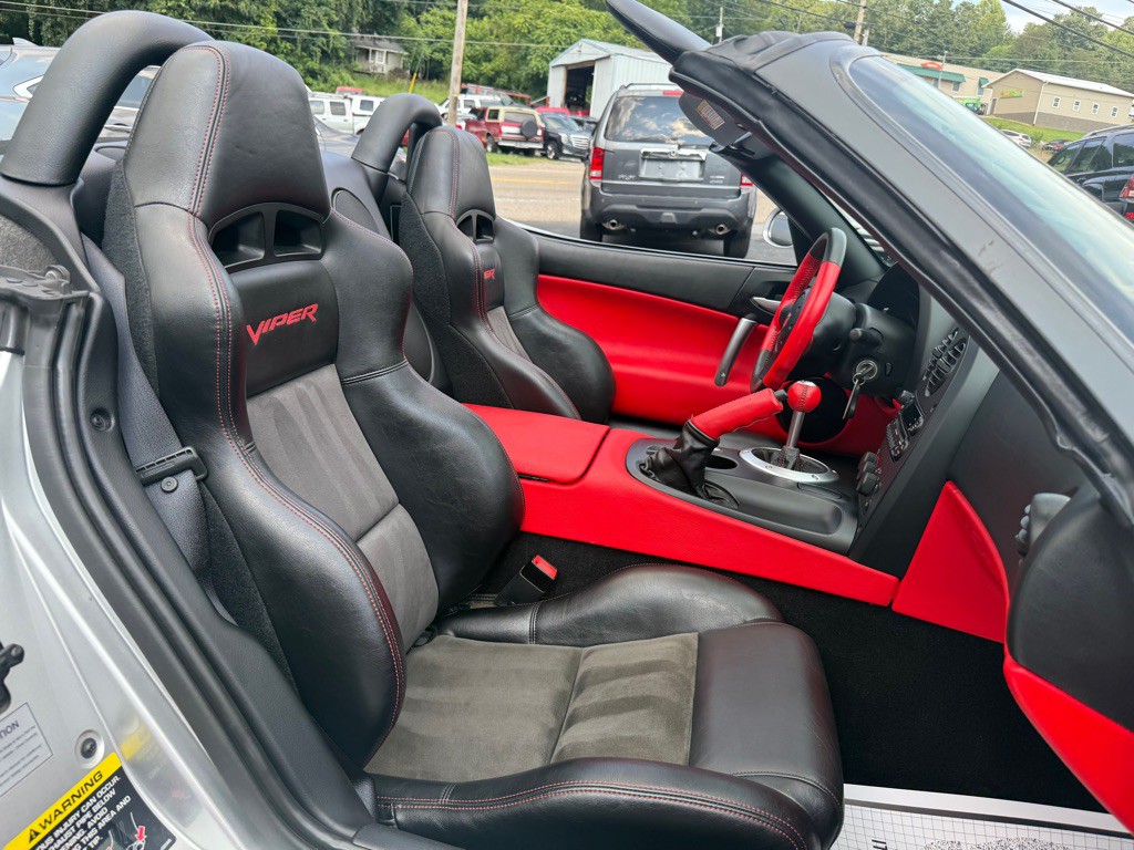 2005 Dodge Viper Image 50