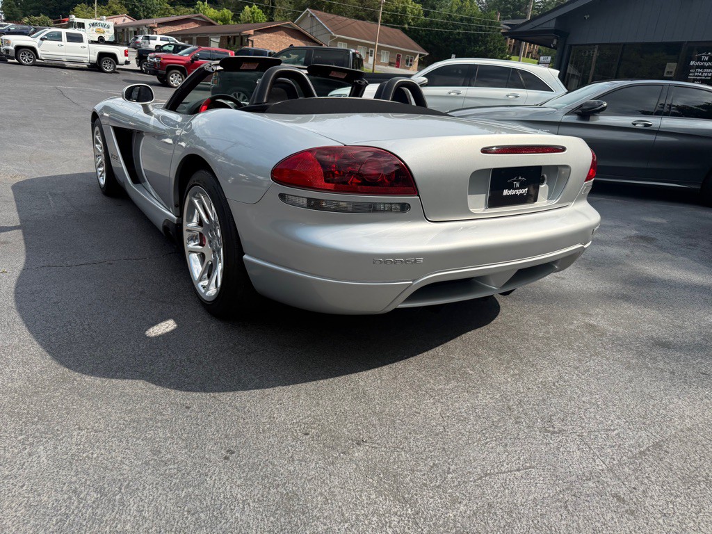2005 Dodge Viper Image 60