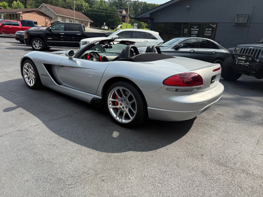 2005 Dodge Viper Image 61