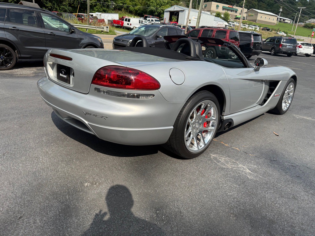 2005 Dodge Viper Image 65