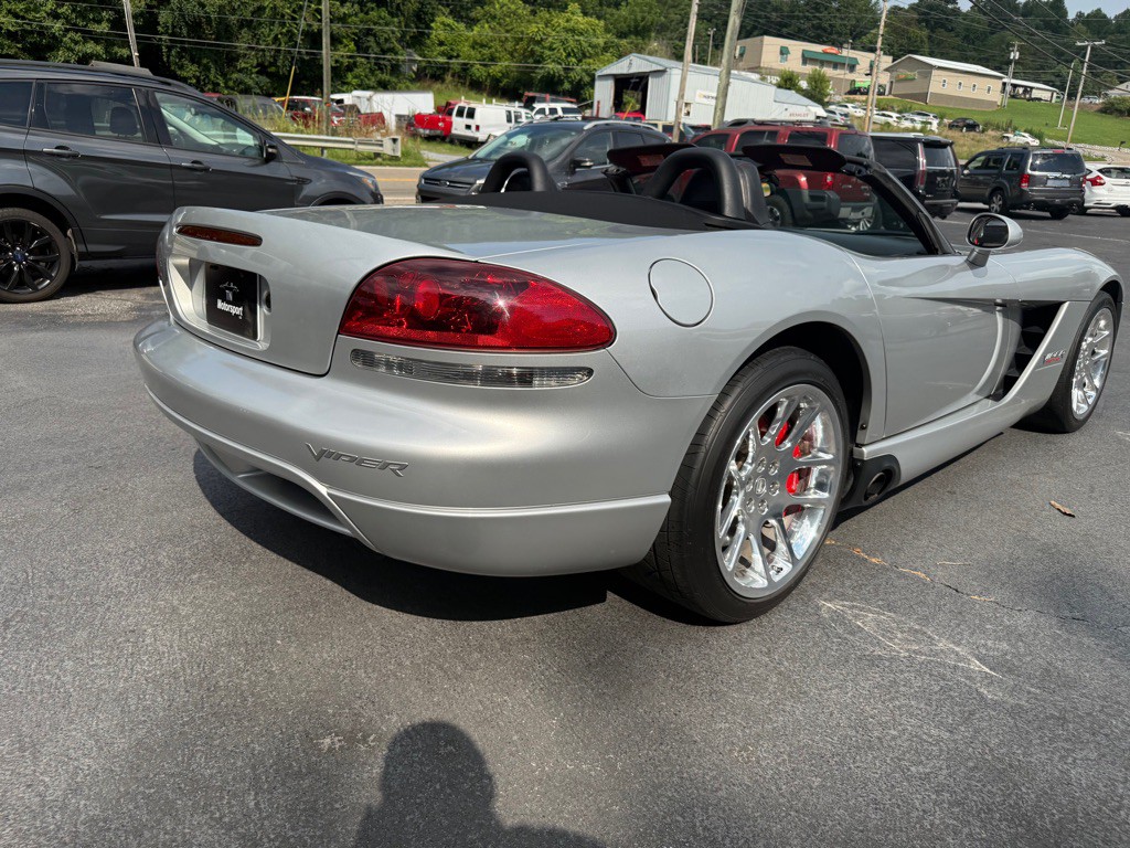 2005 Dodge Viper Image 68