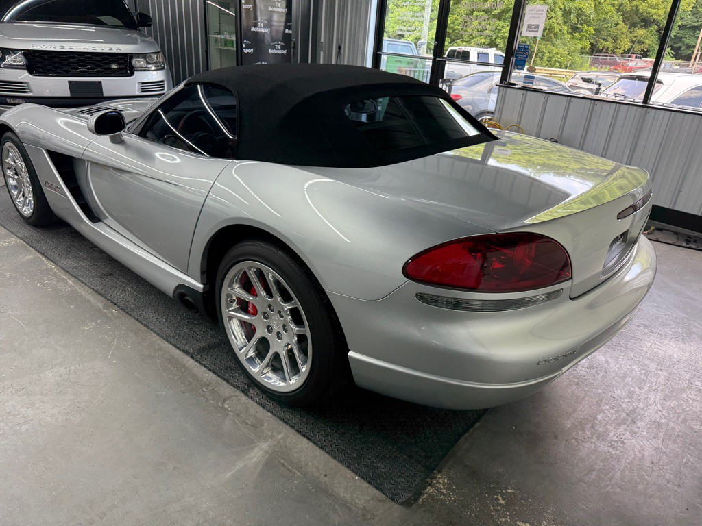 2005 Dodge Viper Image 77