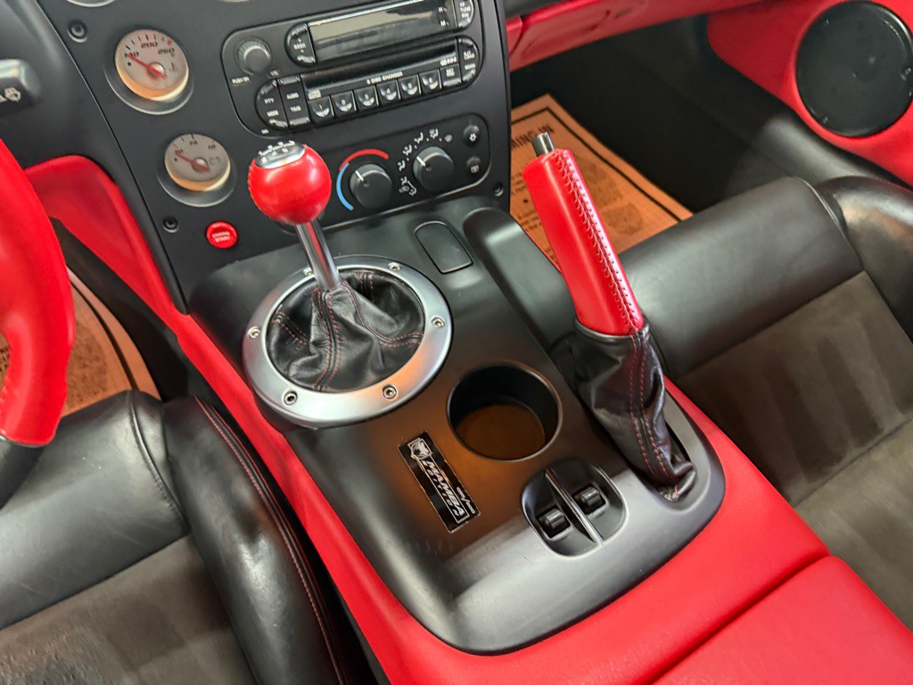 2005 Dodge Viper Image 98