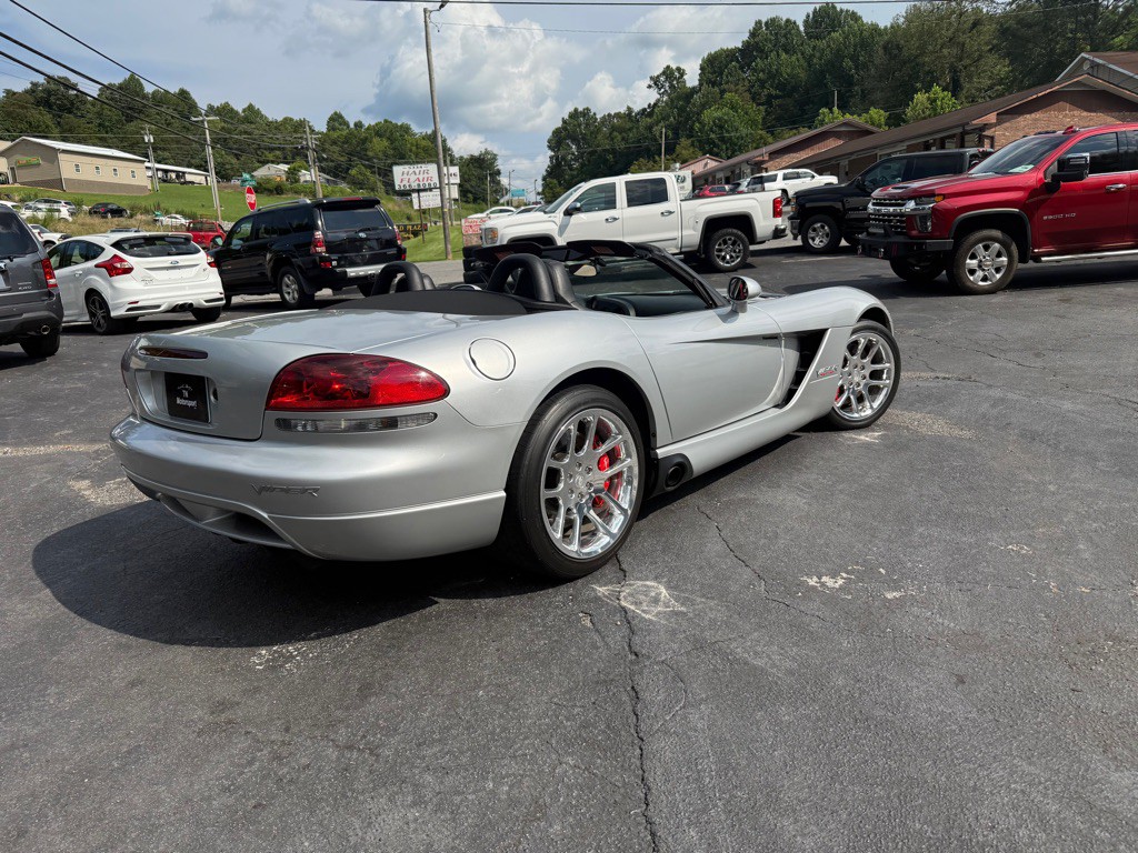 2005 Dodge Viper Image 105