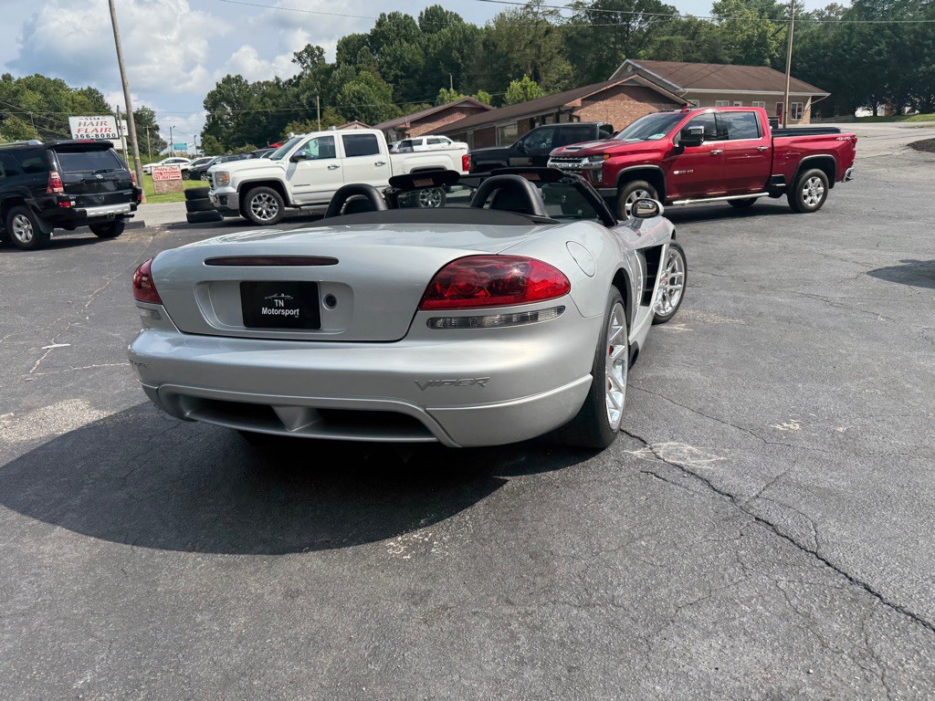 2005 Dodge Viper Image 106