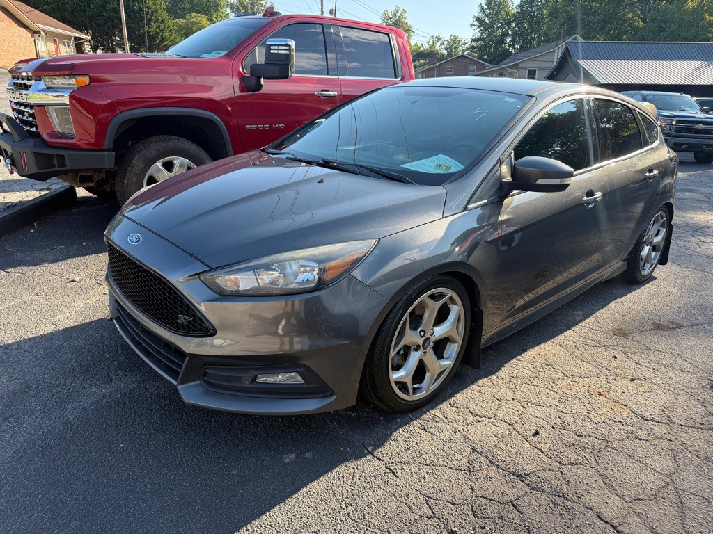 2016 Ford Focus Image 4