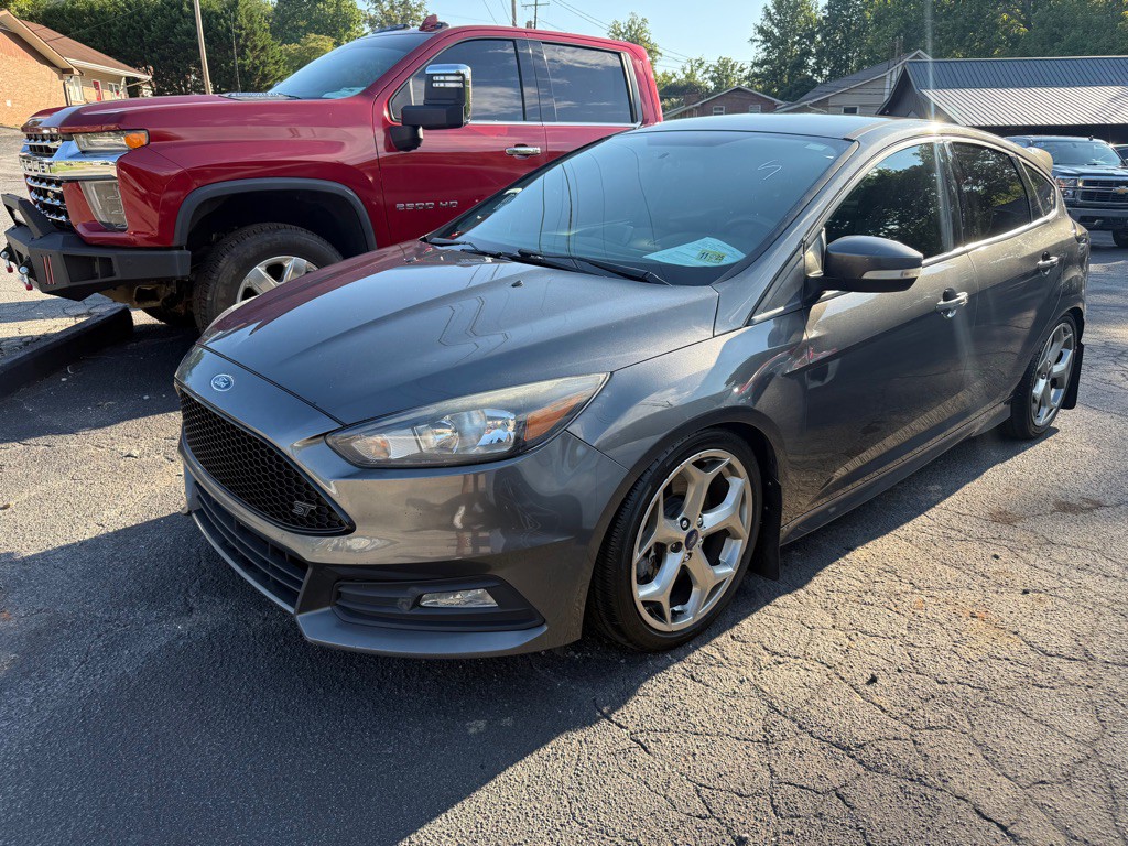 2016 Ford Focus Image 6