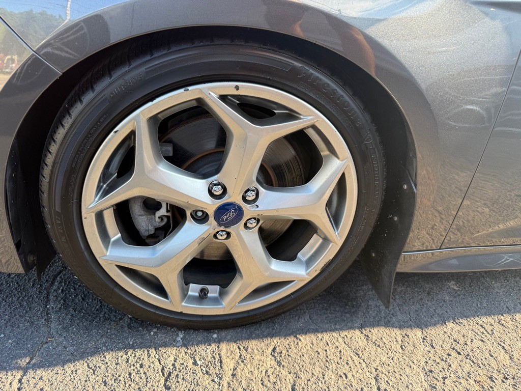 2016 Ford Focus Image 27