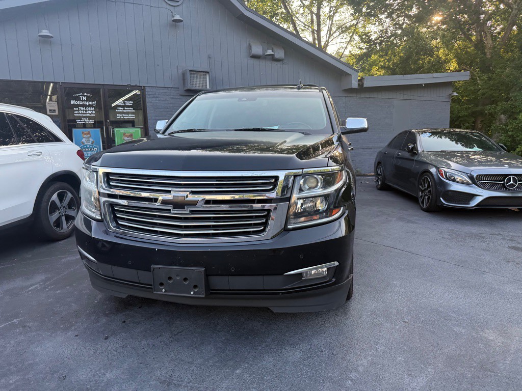 2017 Chevrolet Suburban Image 8