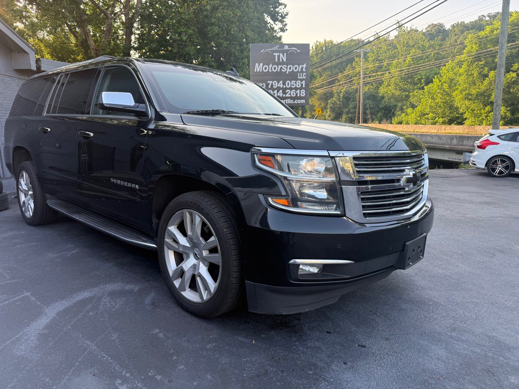 2017 Chevrolet Suburban Image 12