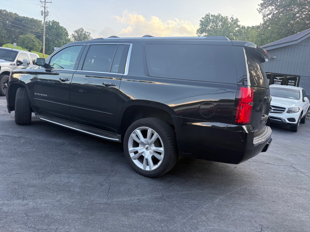 2017 Chevrolet Suburban Image 20