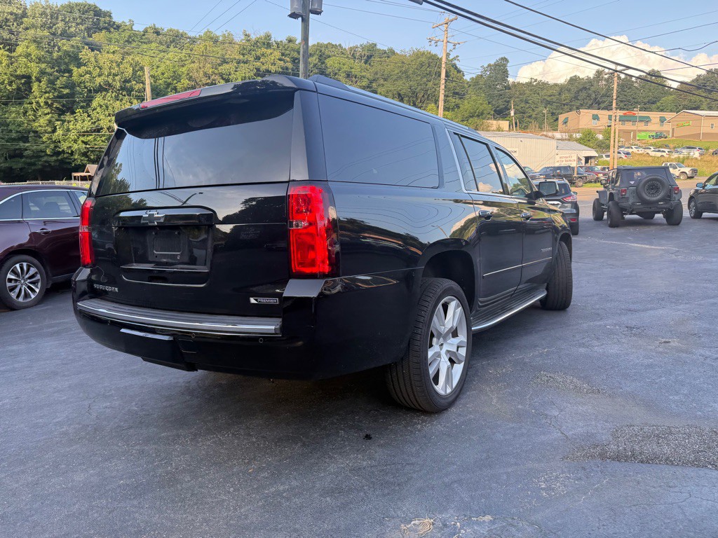 2017 Chevrolet Suburban Image 31