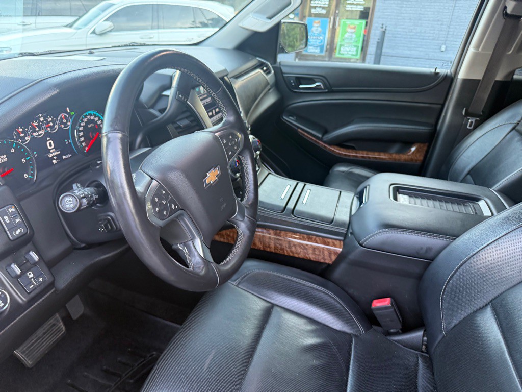 2017 Chevrolet Suburban Image 40
