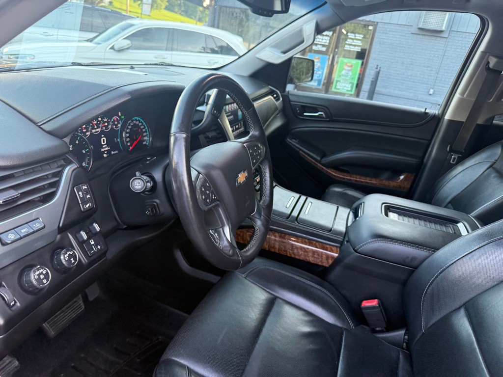 2017 Chevrolet Suburban Image 44