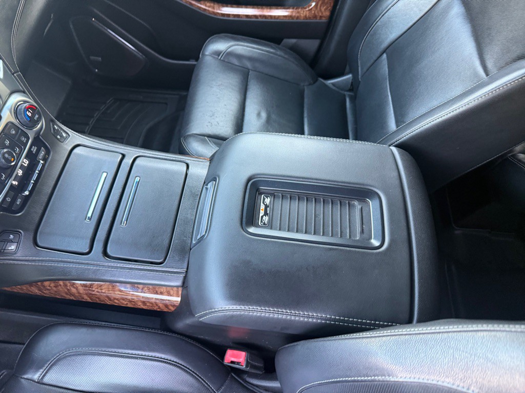 2017 Chevrolet Suburban Image 48